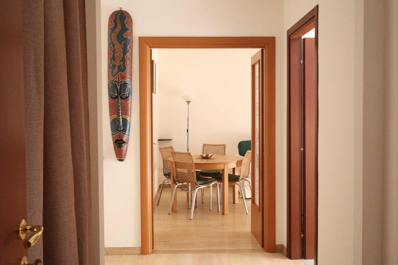 Casa Etruschi - Appartamento Con Posto Auto Livorno Luaran gambar