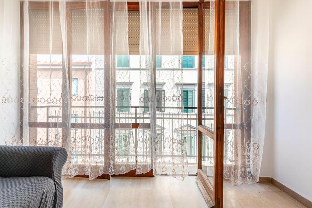 Casa Etruschi - Appartamento Con Posto Auto Livorno Luaran gambar